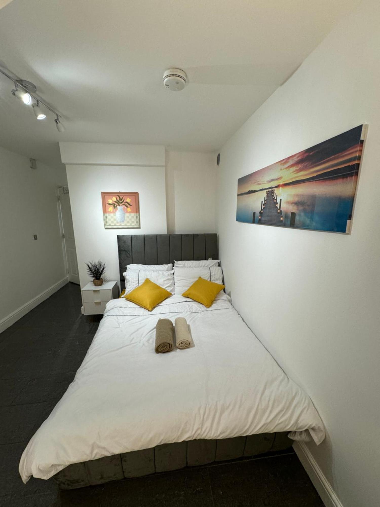 A Modern Luxury Penthouse Close To London Tower-Hil-Canary Wharf-Central London Eksteriør billede