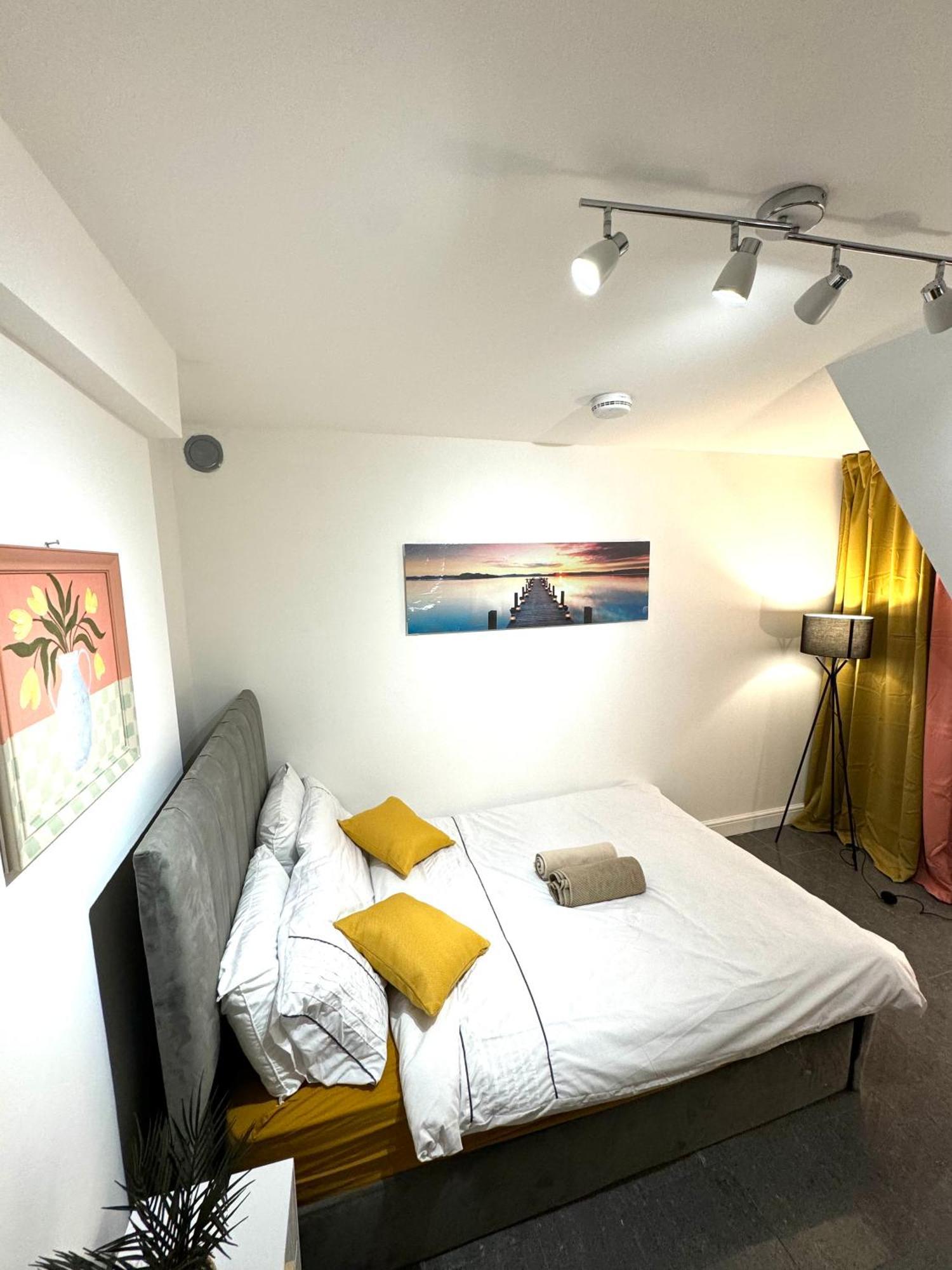 A Modern Luxury Penthouse Close To London Tower-Hil-Canary Wharf-Central London Eksteriør billede